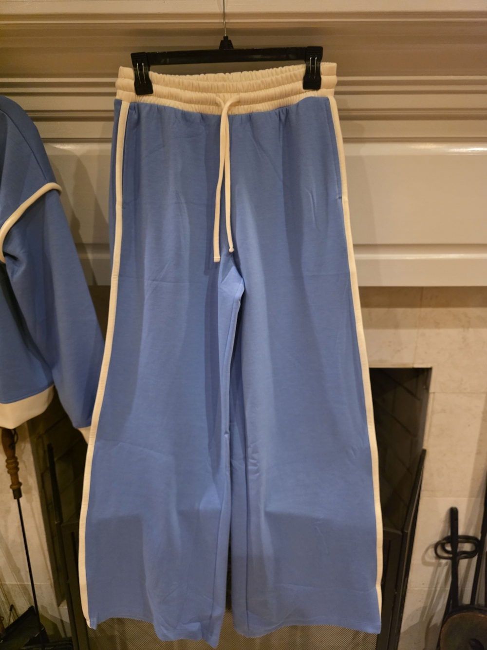 Zenana Outfitters Blue Wide-Leg Scuba Set with Cream Trim - Picture 3 of 5